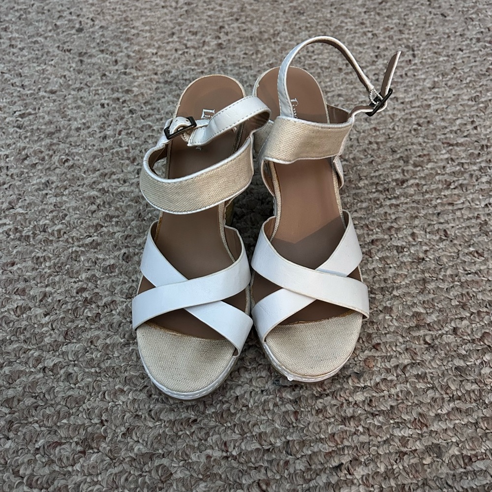 Wedge heel size 8